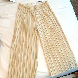 Brand new Super cute Zara pants (cream/gold)